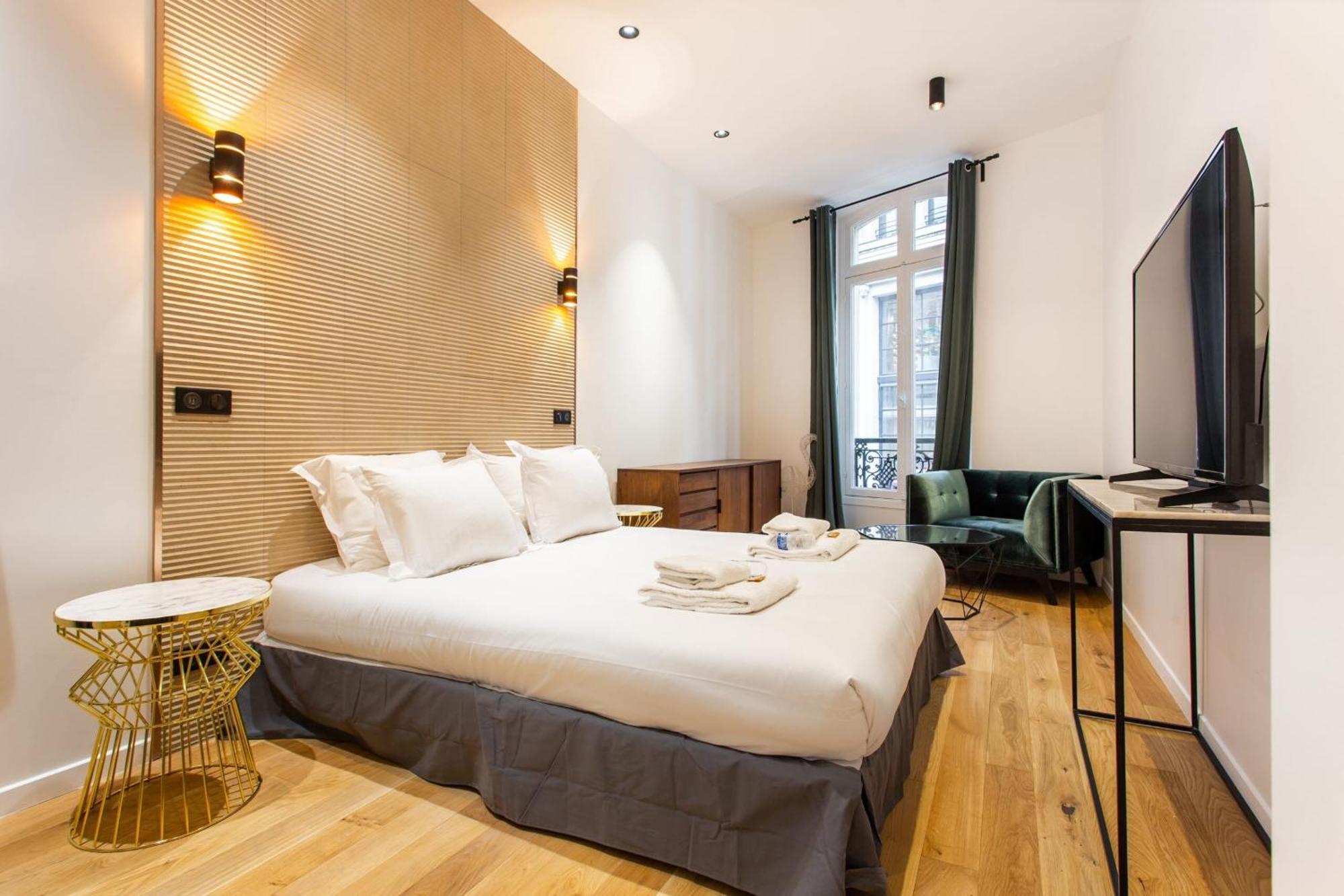 My - Champs Elysées Appartamento