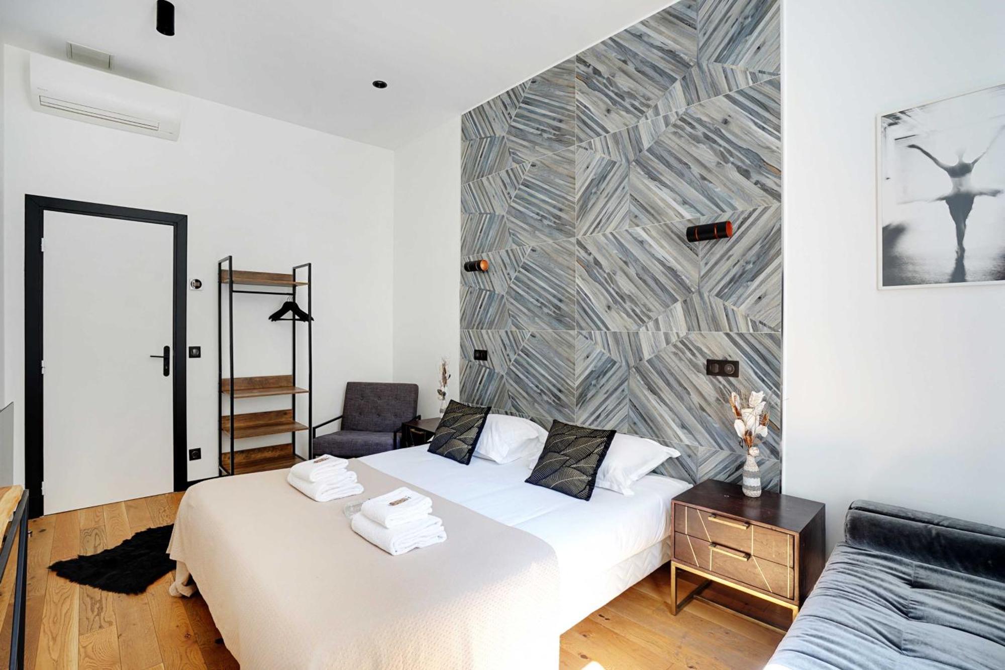 My - Champs Elysées Parigi