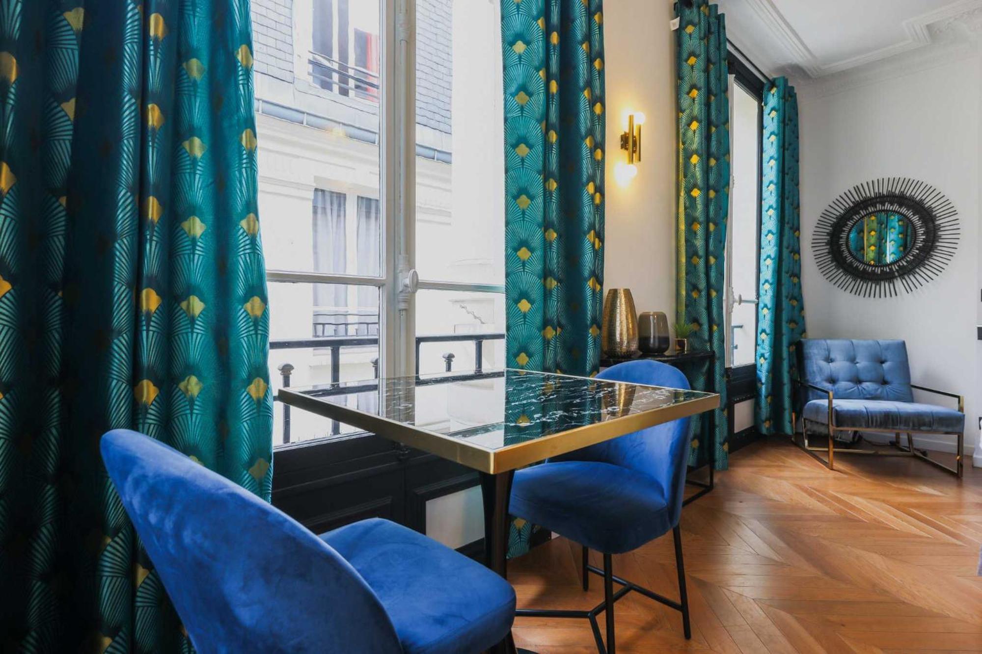 My - Champs Elysées