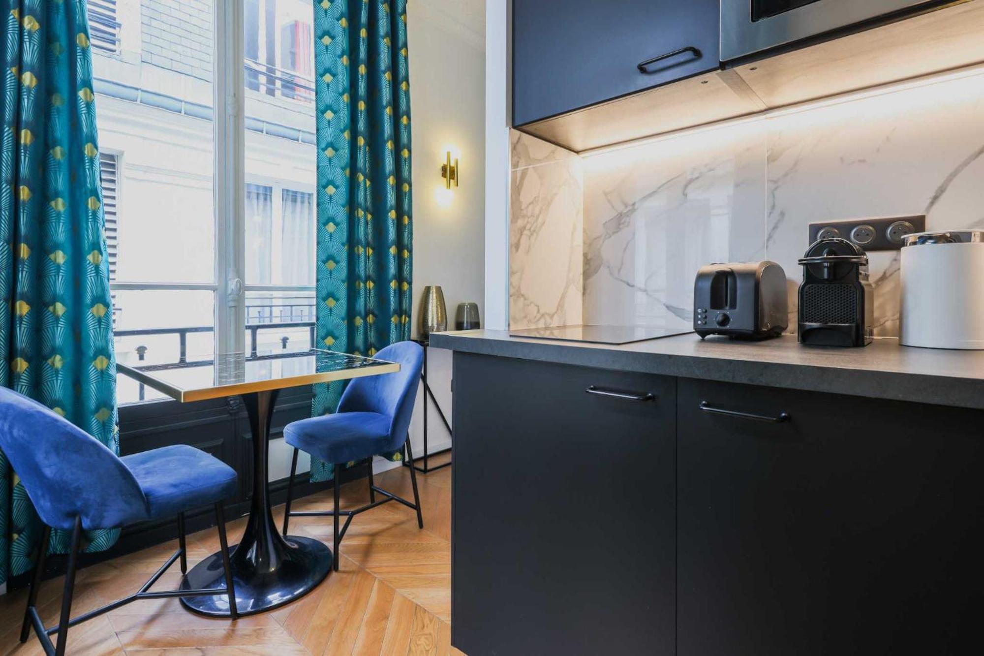 My - Champs Elysées Appartamento